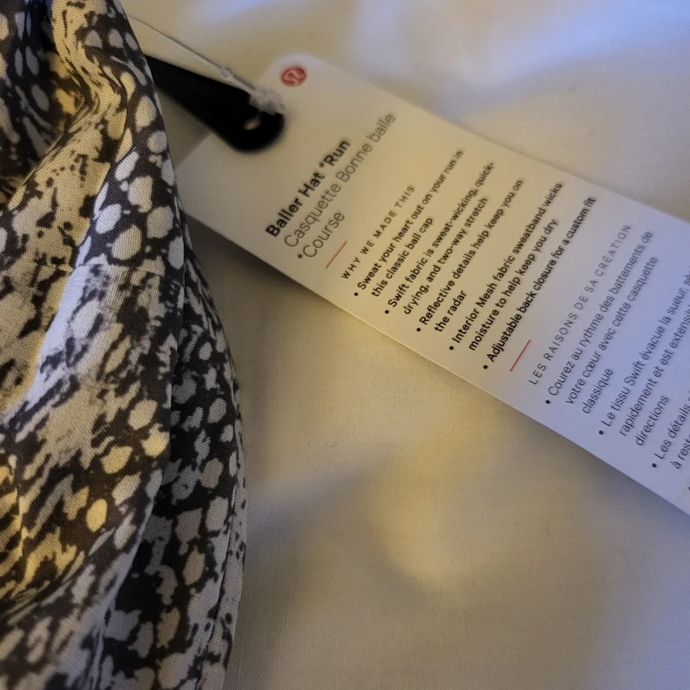 Hat - Picture 4 of 5